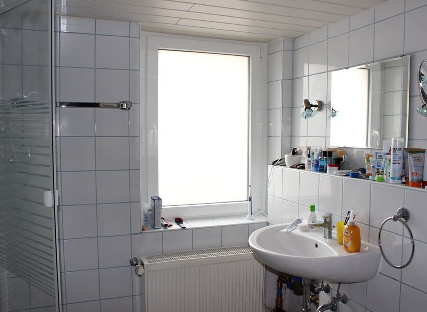 Hahnstätten: Kleines EFH in zentraler Lage!
