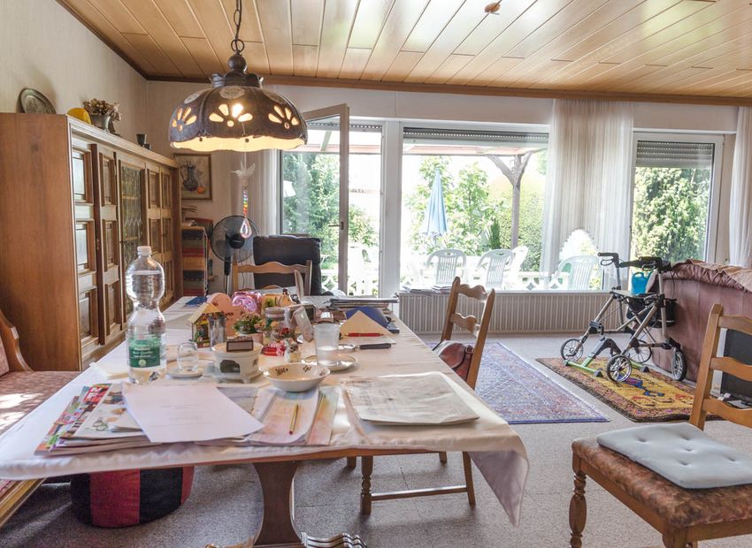 Hofheim-Marxheim: Charmantes, sanierungsbedürftiges Einfamilienhaus mit großem Garten!