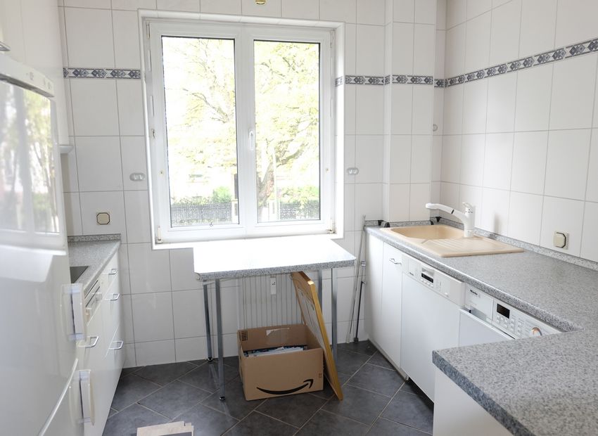 Frankfurt-Holzhausenstraße! 3-Zimmer-Wohnung mit Balkon.