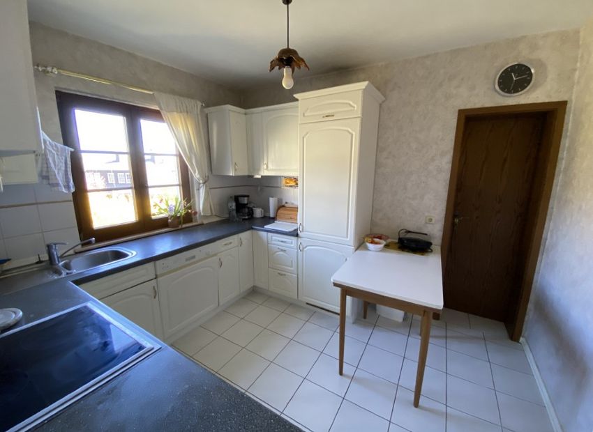 Aarbergen-Michelbach: Besondere Immobilie mit Charme, Ausblick und großem Grundstück!