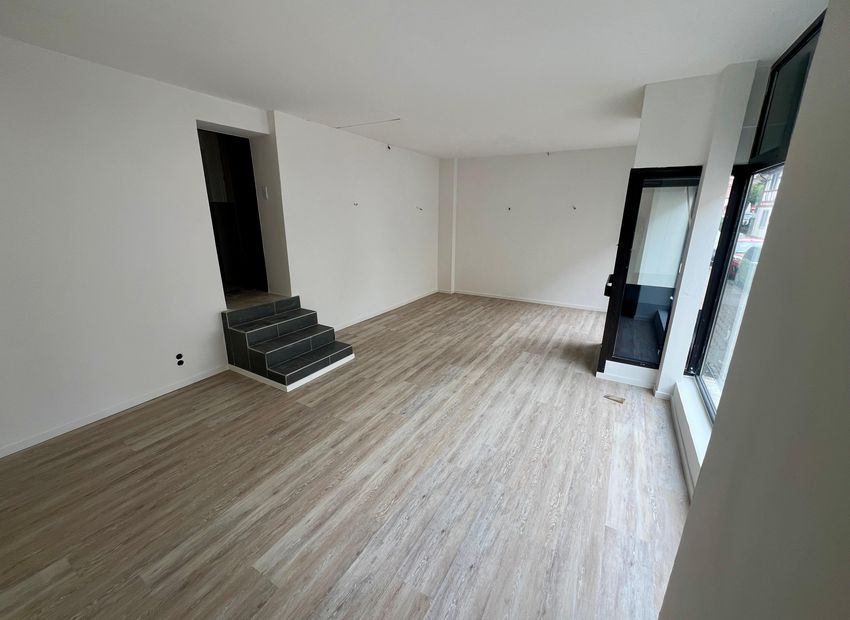 Attraktives Ladenlokal in Wiesbaden-Biebrich – vielseitig nutzbar