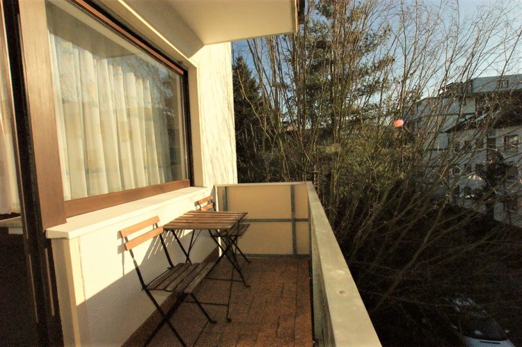 Top vermietete 1 Zi.-Wohnung mit Balkon in Niederrad.