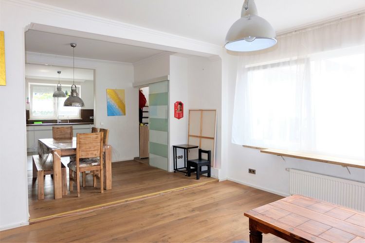 Besser als eine Wohnung.RH mit ca. 105m² Wfl. und 2 Terrassen in zentraler Lage von Dreieich.