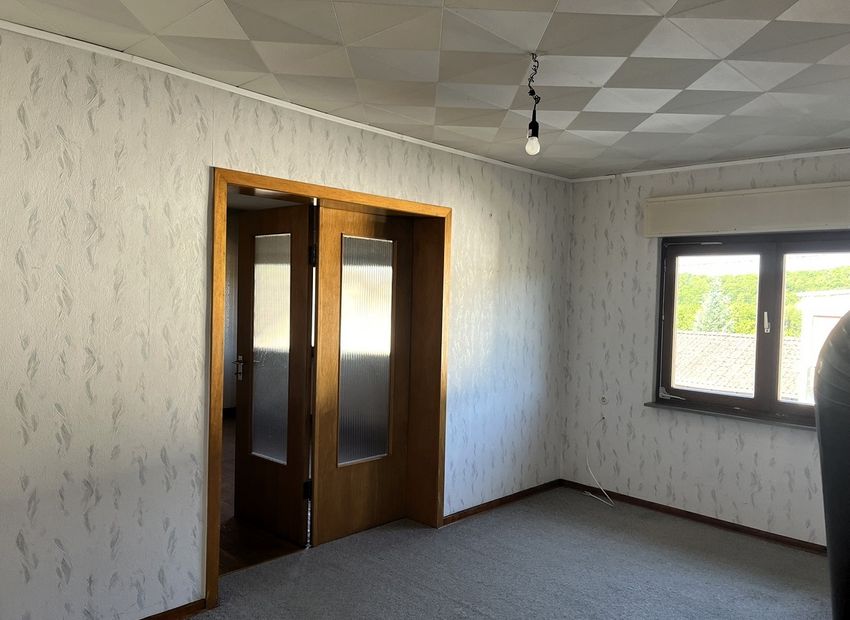 Winden: Haus im Grünen für 1-2 Familien!