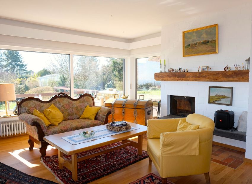 Battenberg! Freistehendes Einfamilienhaus mit 180-Grad-Panoramablick über die Rheinebene.