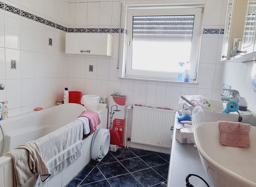 Limburg-Eschhofen: Eigentumswohnung mit Balkon, Garten und Garage