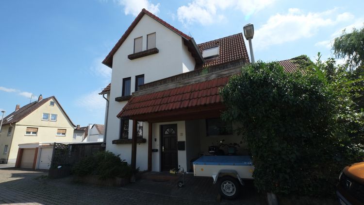 Neu-Anspach: Charmantes Einfamilien-Fachwerkhaus für Familien