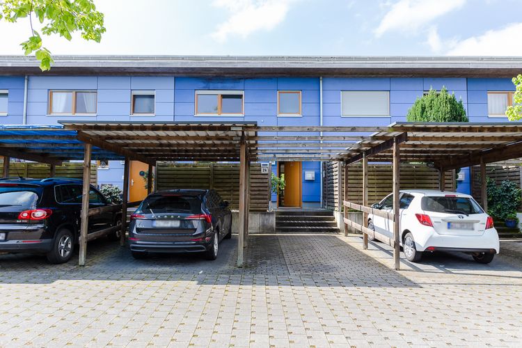 Wiesbaden Dotzheim: Energieeffizientes Reihenhaus mit Garten!