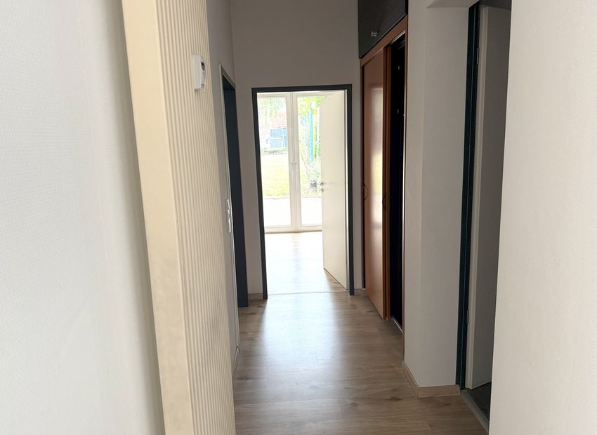 Miehlen: Helle, ebenerdige 2-Zimmer-Wohnung!