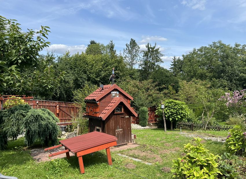 Hambach: Charmantes Einfamilienhaus mit Wintergarten