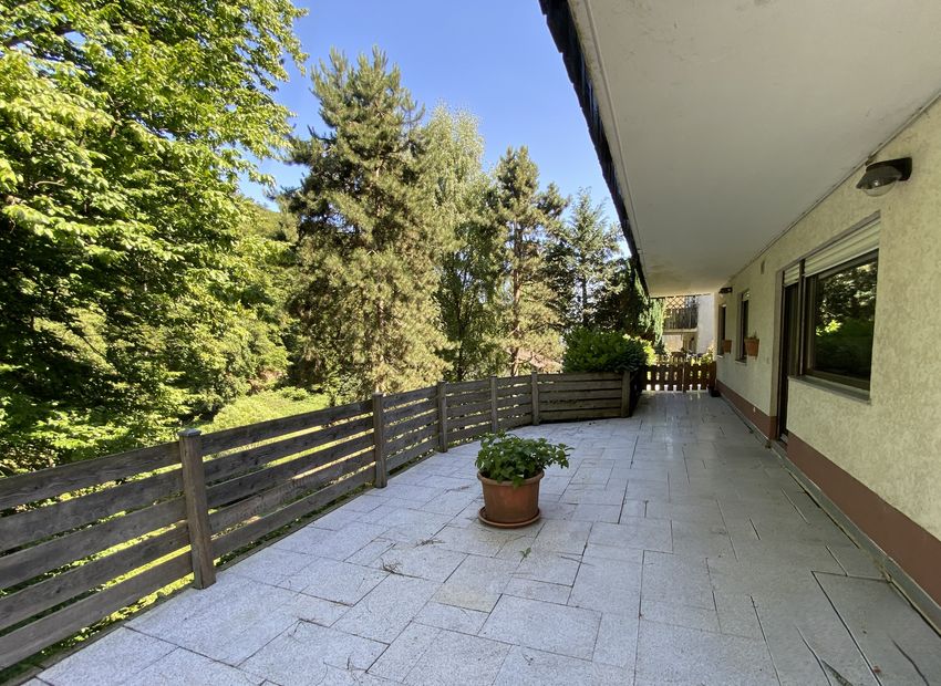 Schlangenbad: Gepflegtes Einfamilienhaus in idyllischer Lage – mit viel Platz und Potenzial!