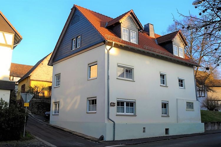 Weilburg: Vollvermietetes Mehrfamilienhaus in Kubach!