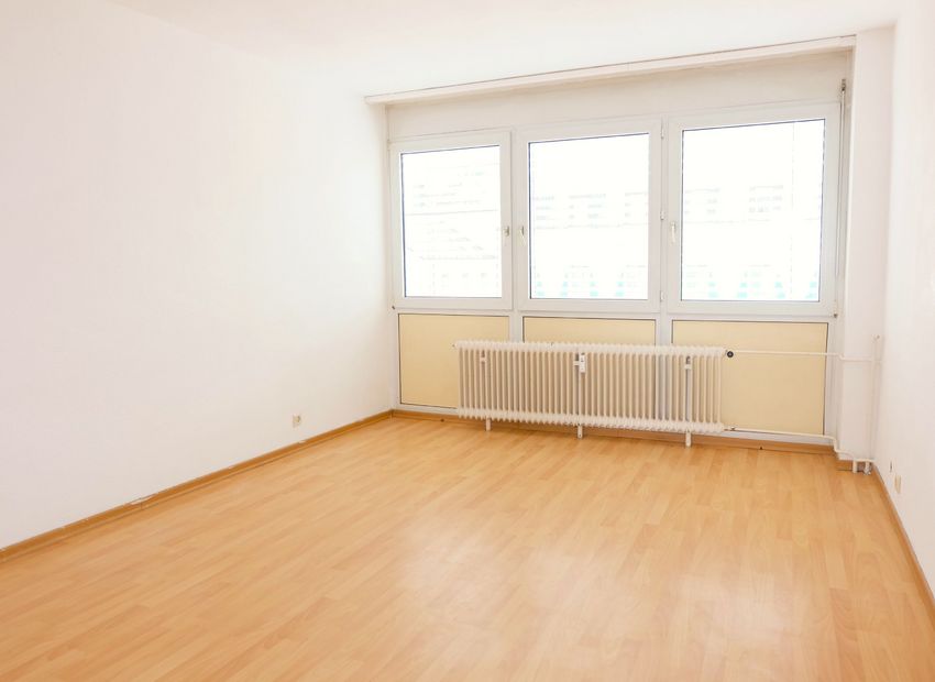 Reserviert! Kronberg im Taunus: 3 Zimmer Wohnung mit sonnigem West-Balkon.