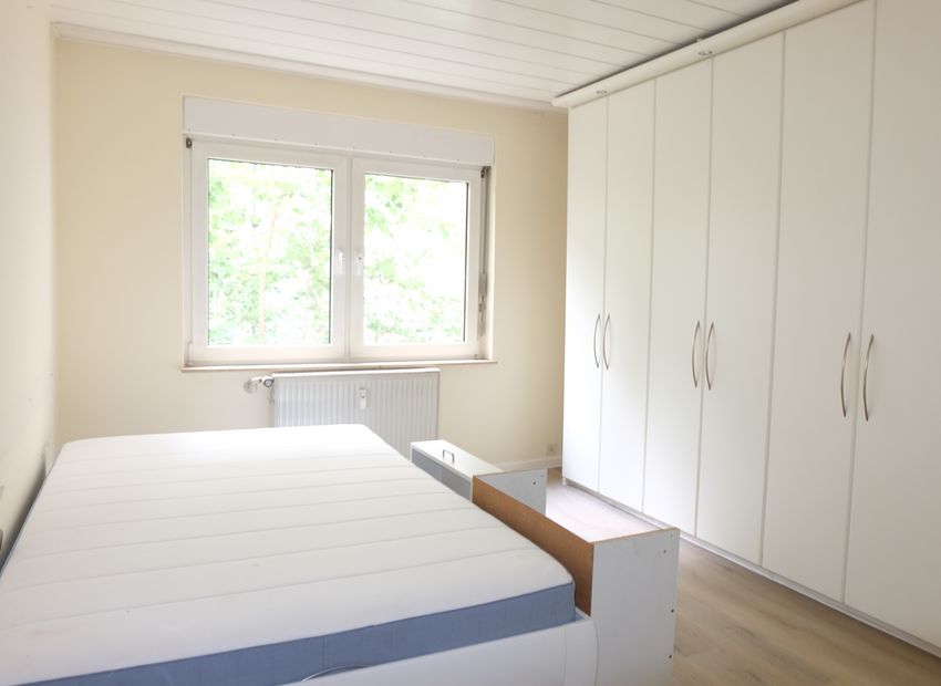 Frankfurt-Holzhausenstraße! 3-Zimmer-Wohnung mit Balkon.