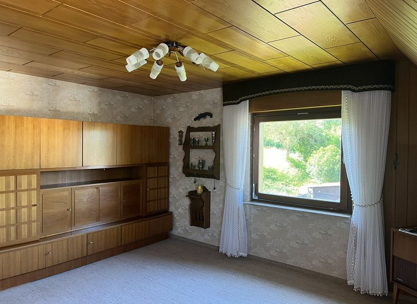 Winden: Haus im Grünen für 1-2 Familien!