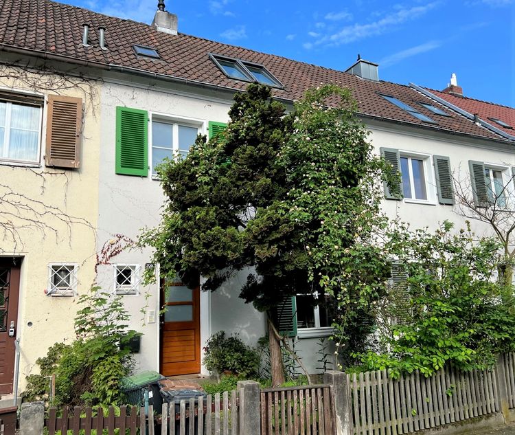 Reserviert! Altstadtreihenhaus aus den 30er Jahren im Dichterviertel.