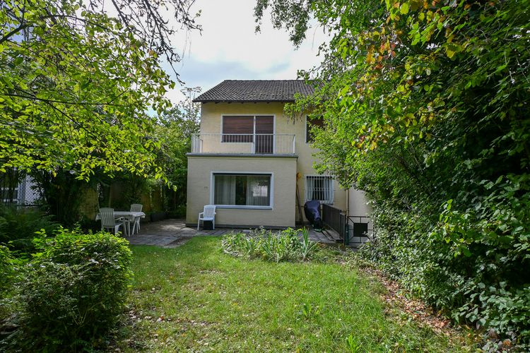 Wiesbaden: Familienfreundliche Doppelhaushälfte im Aukammtal!