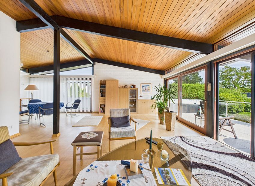 Wehrheim: Wohlfühl-Bungalow mit großem Garten – ein seltenes Angebot!