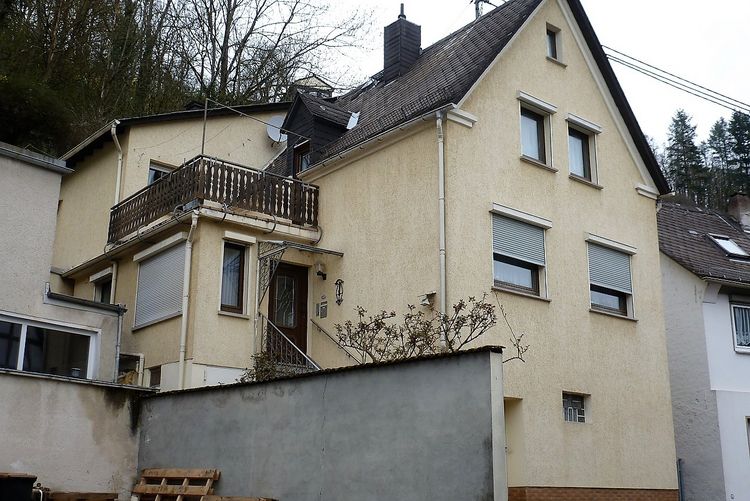 Obernhof: Haus mit Garten direkt an der Lahn!