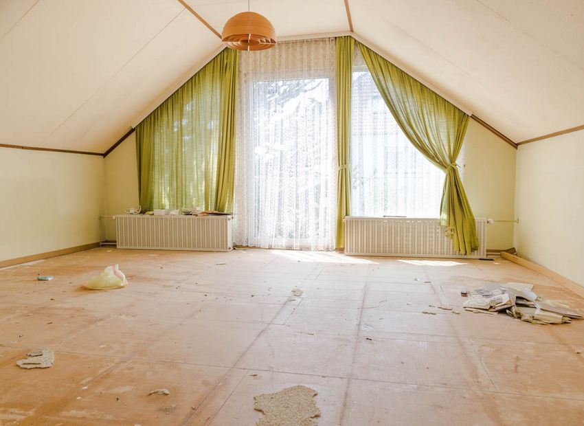 Hofheim-Marxheim: Charmantes, sanierungsbedürftiges Einfamilienhaus mit großem Garten!