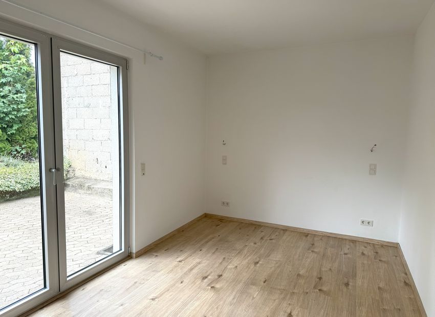 Miehlen: Helle, ebenerdige 2-Zimmer-Wohnung!