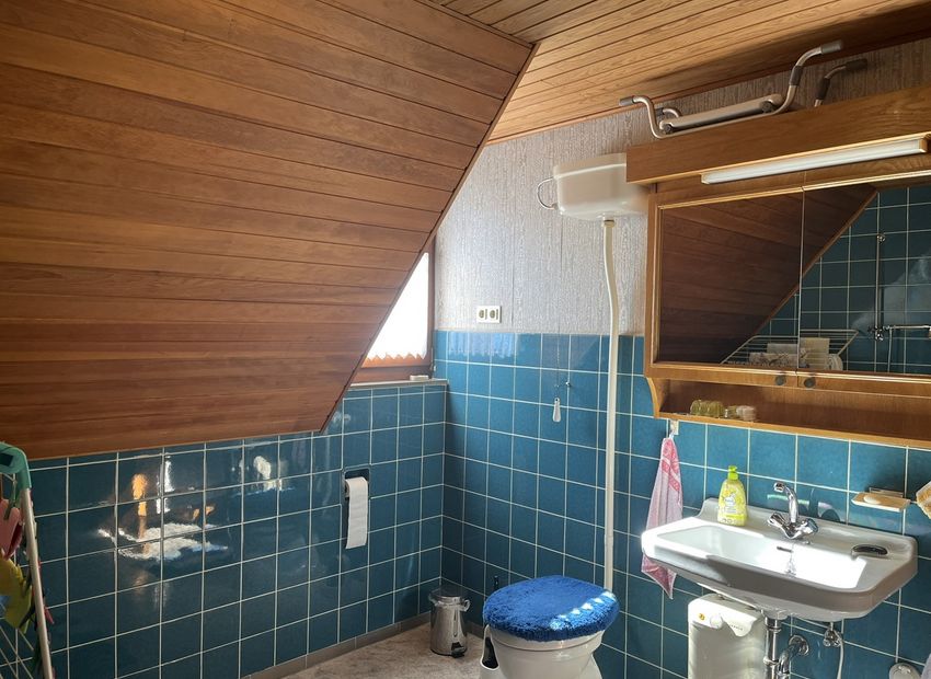 Winden: Haus im Grünen für 1-2 Familien!