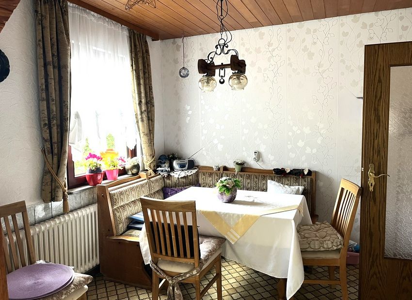 Bad Ems: 2-Familienhaus in guter Lage!