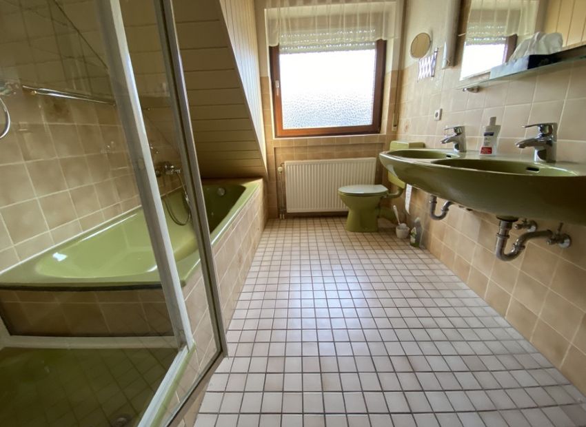 Taunusstein-Wehen:  Willkommen zuhause – Ihr Rückzugsort über den Dächern!
