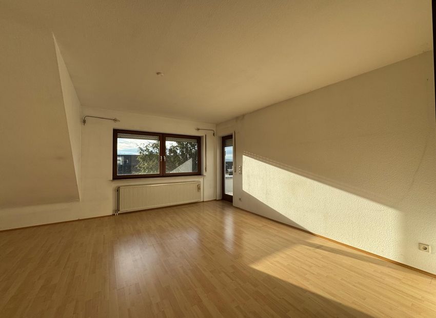 Taunusstein-Wehen:  Willkommen zuhause – Ihr Rückzugsort über den Dächern!