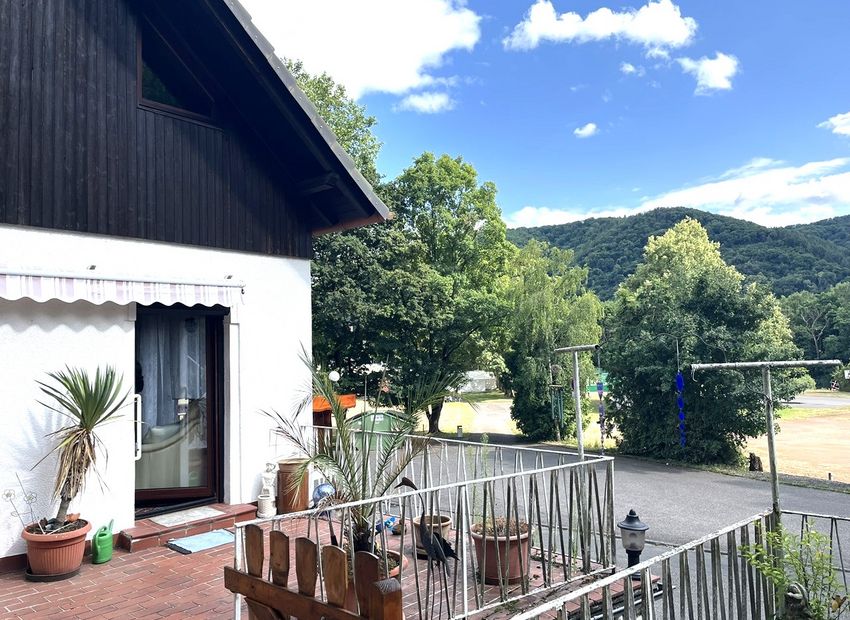 Bad Ems: 2-Familienhaus in guter Lage!
