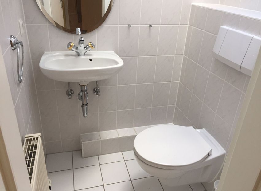 Helle 3,5 Zimmer Maisonette-Wohnung mit Einbauküche im Herzen von Oestrich-Winkel