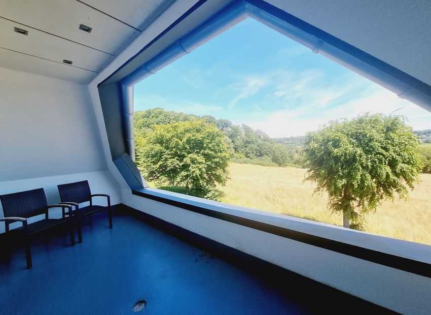 Stahlhofen am Wiesensee: Immobilie der Extraklasse mit Fernblick und herrlichem Grundstück