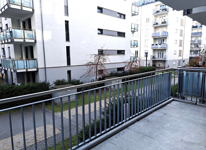 Frankfurt-Gallus! Freie, moderne 5 Zi.-Wohnung mit Balkon und TG-Abstellplatz.