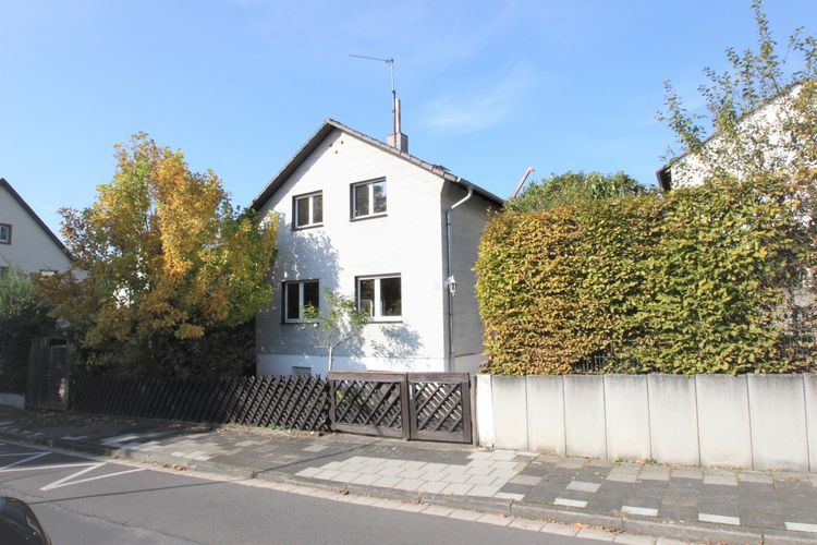 **Verkauft**Hofheim: Einfamilienhaus in ruhiger Top-Lage!!